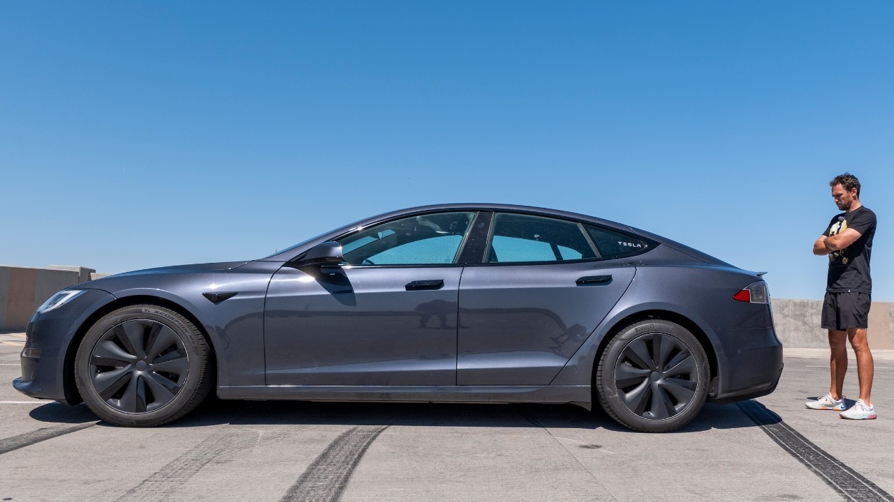 Tesla Model S Plaid Just Got Crazy Cheap - Here is Why