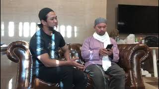 Download lagu Iman Mutiara - live santai Ustaz Nazrey Johani (ex Raihan) bersama Yusuf Azmi Semboyan. mp3