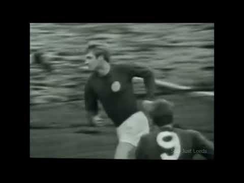 Leeds United movie archive - Fulham v Leeds 06/01/1968 - Jimmy Greenhoff