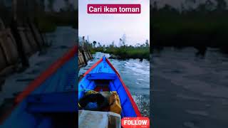 Download lagu pompong kayu mesin mobil #pompong #sungai #fypage mp3 Download lagu pompong kayu mesin mobil #pompong #sungai #fypage mp3