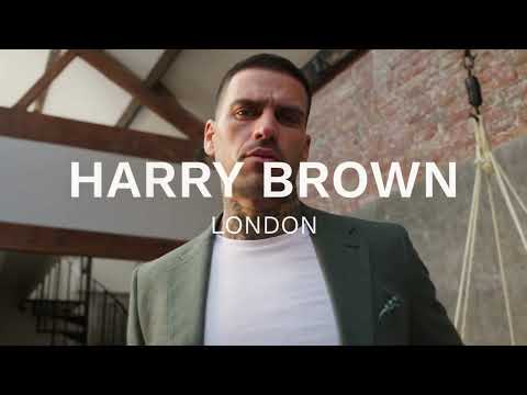 Stand Out in Style: Sandro Green Suit by Harry Brown | Perfect for Weddings & Special Occasions