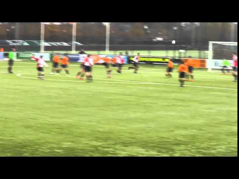 5 dec 2015 VV De Meern C2 - PVCV C2 com 0-0 Schot PVCV op de lat