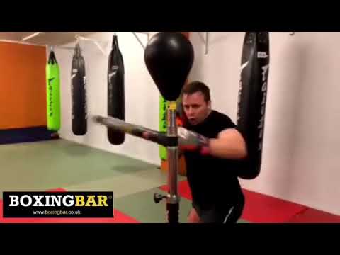 This guy has unbelievable hand speed!