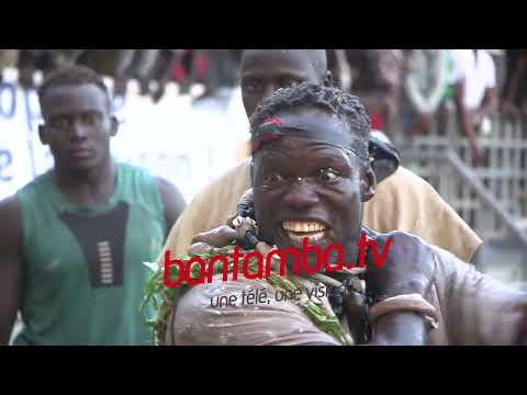 TOUSS EXTRAORDINAIRE DE FEUGEULEU BOU NGOR FACE A DIEKH DIAM