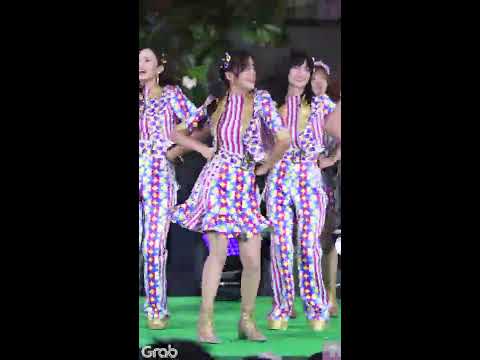 [MewnichBNK48 Fancam] Tsugi no Season (121019 Grab Football Cup 2019@Future Soccer Arena)