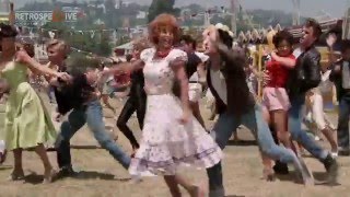 John Travolta &amp; Olivia Newton John - We Go Together (Grease) (1978)