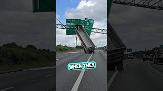 Download lagu Trailer Ini Terjebak di Rambu Lalu Lintas 😳 #shorts mp3 Download lagu Trailer Ini Terjebak di Rambu Lalu Lintas 😳 #shorts mp3