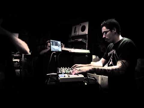 Apneic feat. Mike Kazmer - Live at Revolver Records pt 2