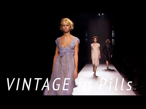 Vintage in Pills ALBERTA FERRETTI Spring 2002 Milan - Fashion Channel