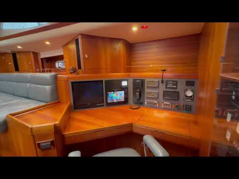 655 Jackie O walk through