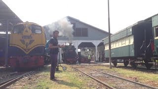 preview picture of video 'MANASIN [FIRE UP] 'BONI' LOKO UAP BERGIGI  B 25 03 Depo Stasiun Ambarawa Part 1/6'