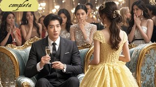 ¡Playboy CEO rechaza un matrimonio con una chica pobre, pero tras mirarla bien, se enamora de ella!