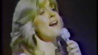 Olivia Newton-John - Slow Dancing (UK TV Special Only Olivia 1977).divx