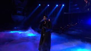 Adam Lambert - Mad World (American Idol Performance)