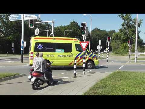 Ambulance 08-125 Cuneralaan Rhenen Waterongeval