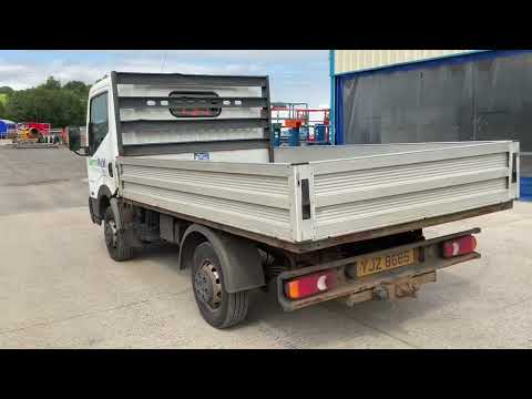 NISSAN NT400 CABSTAR 34.12 2.5 DCI DROPSIDE PICKUP - Image 2