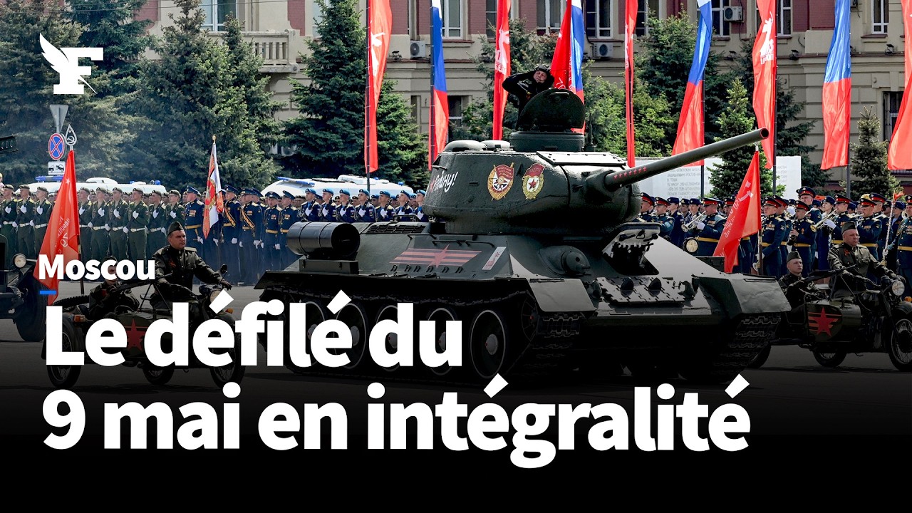9 mai: l'armée russe défile devant les dirigeants étrangers
