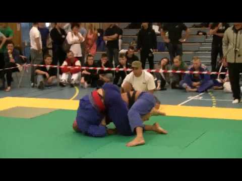 NOC 2010 THOMAS VS IRAN OPEN CLASS PURPLE - BLACK BELT(1).flv