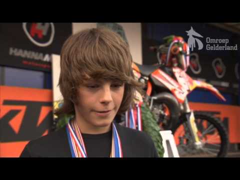 Ammerzoden huldigt Davy Pootjes