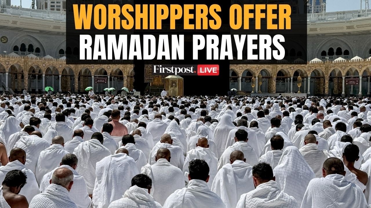 Mecca LIVE: Worshippers Offer Prayers at Mecca Mosque During Ramadan | N18G
