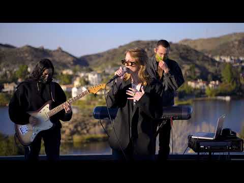 syd B - Get Well Soon (Live)