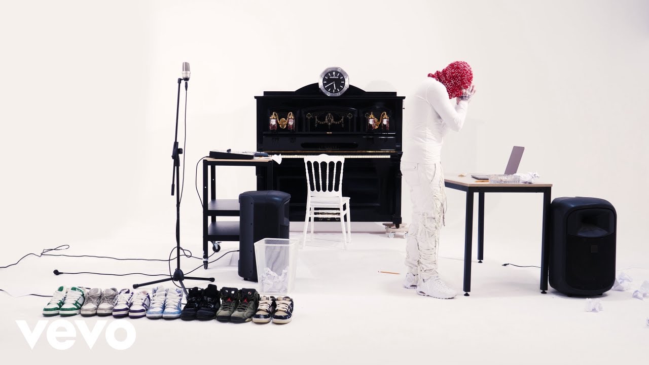 Lazza - SENZA RUMORE (Visual)