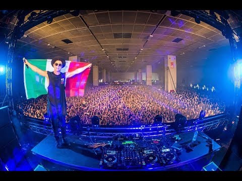 New track w/ @vinivicimusic - OUT NOW!! 💯 Link in bio