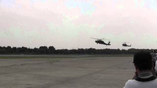 preview picture of video '目達原駐屯地ヘリ帰投　JGSDF Western Army Aviation Group return to Camp Metabaru'