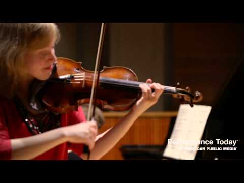 download lagu mp3 mp4 Robyn Bollinger, download lagu Robyn Bollinger gratis, unduh video klip Download Robyn Bollinger Mp3 dan Mp4 320kbps Gratis