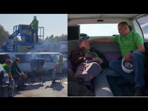 The guys had a barbecue at work, and Zbyniu was relaxing in the limousine [Złomowisko PL]