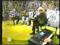 белый снег кругом куда ни кинешься 