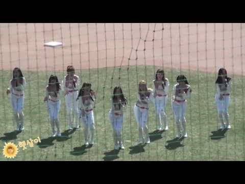 [Fancam] 100328 SNSD - Oh!@Pro Baseball Opening Game