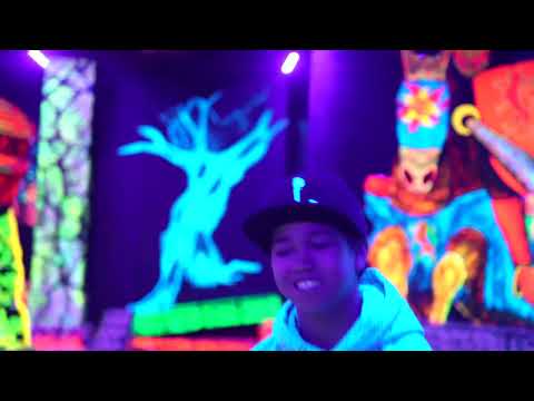 Mic Gutz - Inner Circle ft. Diggy Boo (Official HD Video)