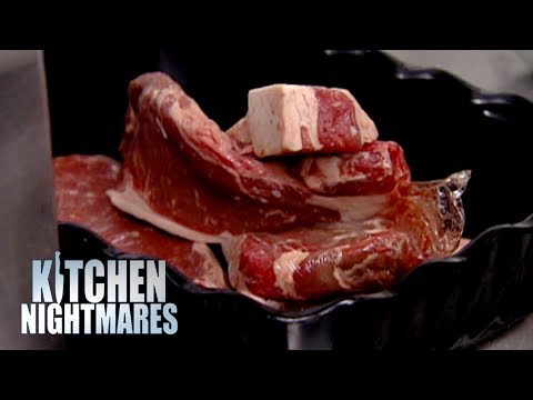 "I Feel Like I'm On The Titanic" | Kitchen Nightmares