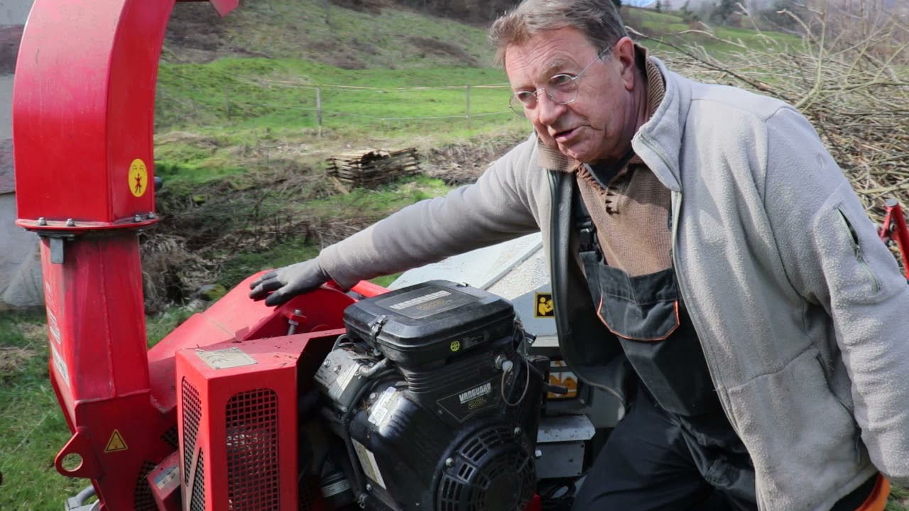 Broyeur de Branches 15 CM sur remorque - BUGNOT