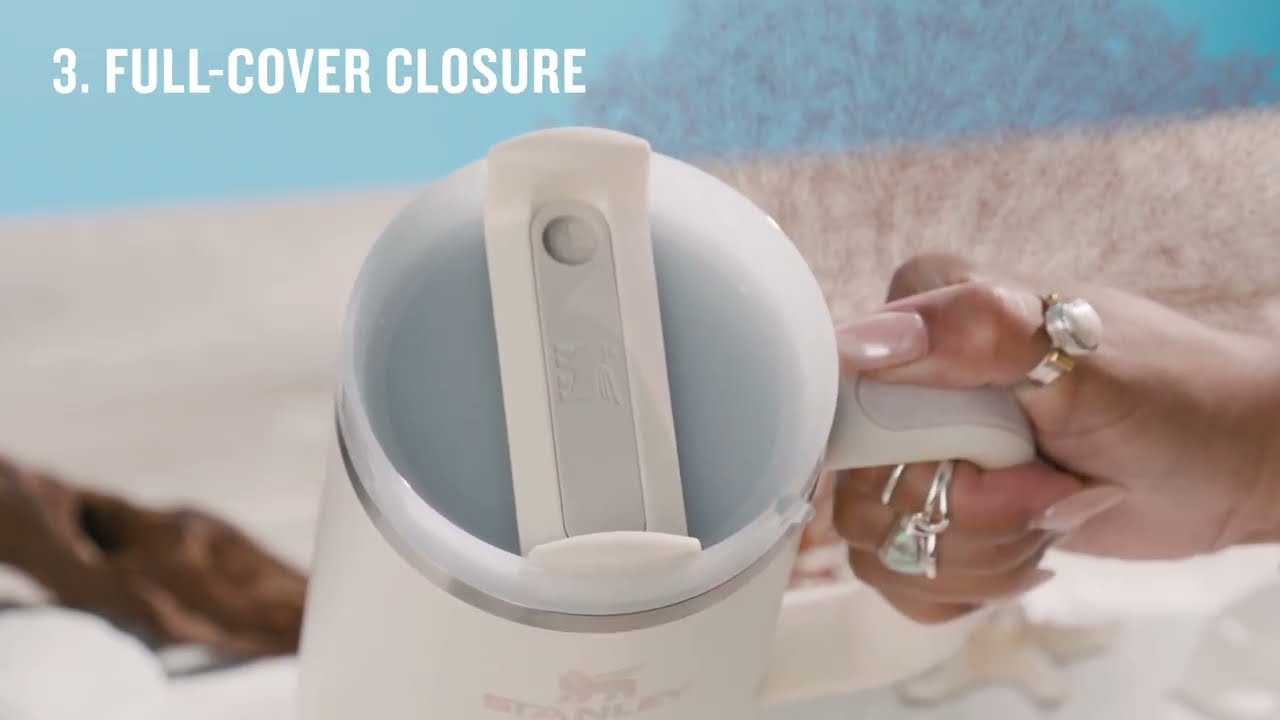 STANLEY QUENCHER ΜΟΝΩΜΕΝΟ ΠΟΤΗΡΙ ΜΕ ΧΕΡΟΥΛΙ ΚΑΙ ΕΙΣΔΟΧΗ ΓΙΑ ΚΑΛΑΜΑΚΙ 1.18L - ΛΙΛΑ