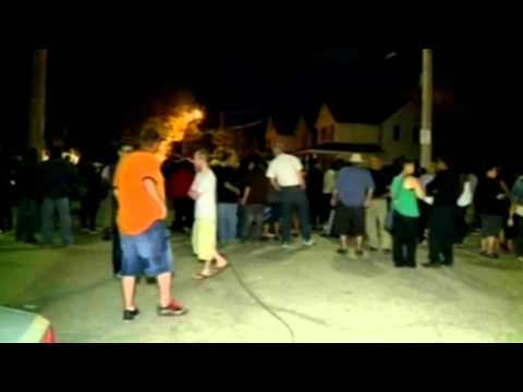 2013 05'07 Ženy, které strávily v dome únosce 10 let, skoncily v nemocnici