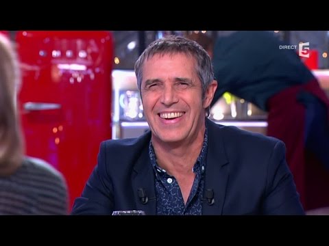Julien Clerc évoque son amitié avec Carla Bruni - C à vous - 12/11/2014