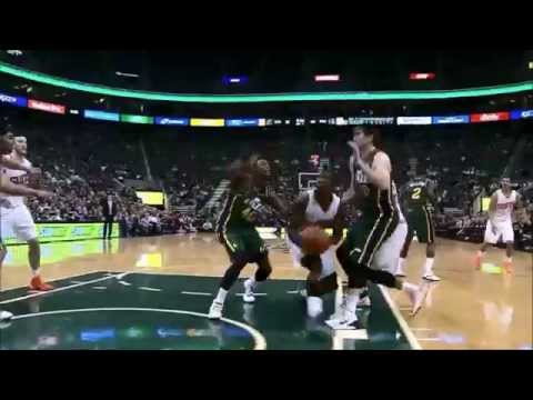 Eric Bledsoe • Front Pivot Step Through