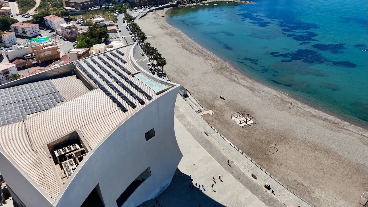 El Auditorio de Águilas cuenta ya con una instalación fotovoltaica para el autoconsumo del edificio