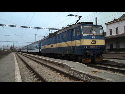 Příjezd, výměna lokomotiv a odjezd vlaku Sp 1698 - Chomutov, 22. 4. 2013