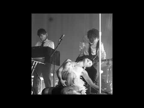 Nessa Barrett - GLORY BOX (Live) [Official Audio] ★