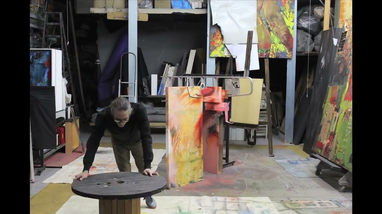 anamorphic art installation portrait time lapse by marcos sachs 