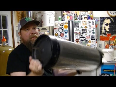 Home Brew Wednesday 187 - A little haze sample and tasting a stout