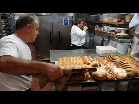 , title : 'Heat of the Master Bakers Bakery - Baking 100's of Breads at 6:00am in the morning at Camden Bakery.'