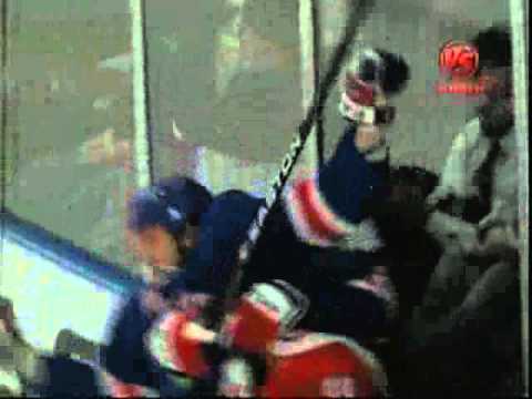 Derek Boogaard scores!