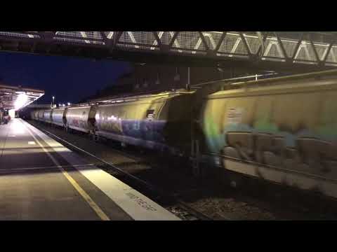 1341 SSR empty wheat passing Goulburn with locos SSR101+RL306 long end leading  1755hrs 1/8/2019.