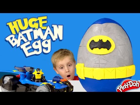 Little Flash's Batman Kinder Play-Doh Surprise Egg! Video