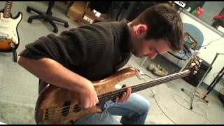 Video thumbnail for Bass Distortion Pedal Demo - Soundblox Pro Multiwave Bass Distortion by sourceaudioeffects