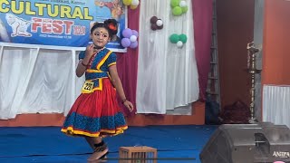 Download lagu #Ezhimala kadu chutti #folk dance by Ereshva Tehzeeb #kerala mp3
